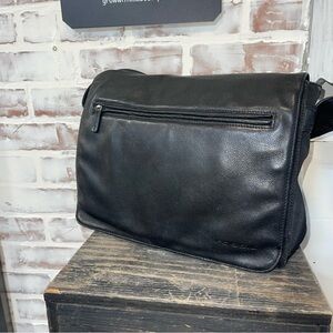 Fossil midi Black Leather Messenger Bag